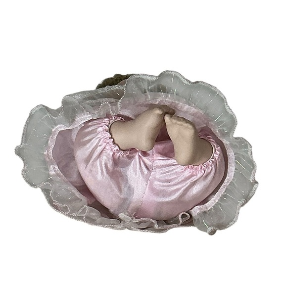 Geppeddo Vintage Porcelain Angel Doll Detachable Wings Pink Satin Dress 8” - Picture 5 of 16